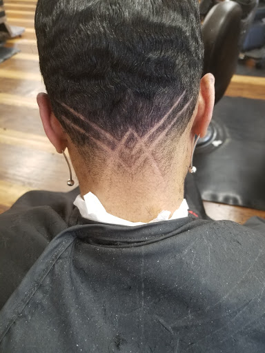 Barber Shop «Miles Barbershop», reviews and photos, 7611 S Osborne Rd #206, Upper Marlboro, MD 20772, USA
