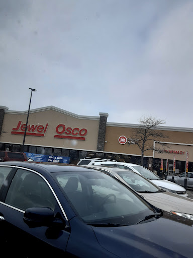 Grocery Store «Jewel-Osco», reviews and photos, 547 W Liberty St, Wauconda, IL 60084, USA