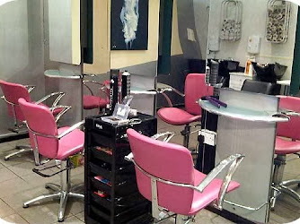 Ellgeez Hair & Beauty Salon