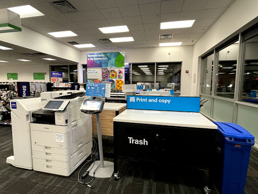 Print Shop «FedEx Office Print & Ship Center», reviews and photos, 1145 N 205th St, Shoreline, WA 98133, USA