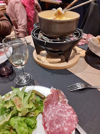 Raclette du Restaurant français Restaurant La Bergerie à Praz-sur-Arly - n°3