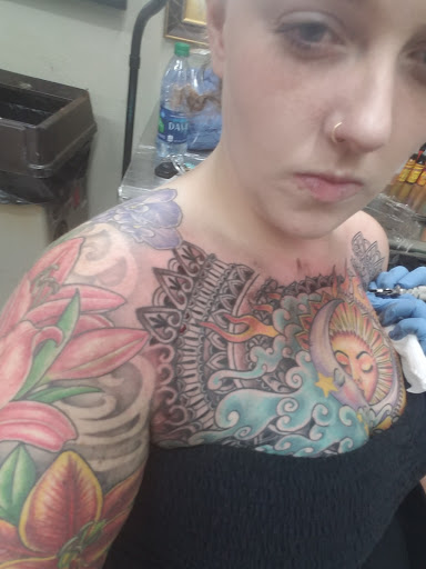 Tattoo Shop «Kingpin Tattoo», reviews and photos, 208 W Veterans Memorial Blvd, Harker Heights, TX 76548, USA