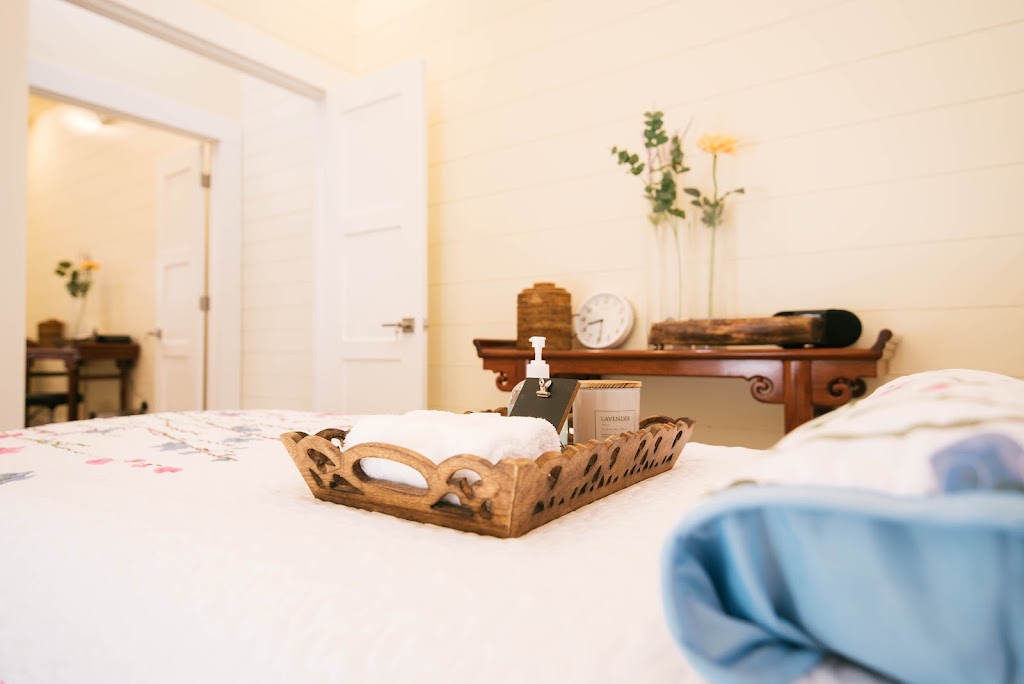 Vale Massage 32580