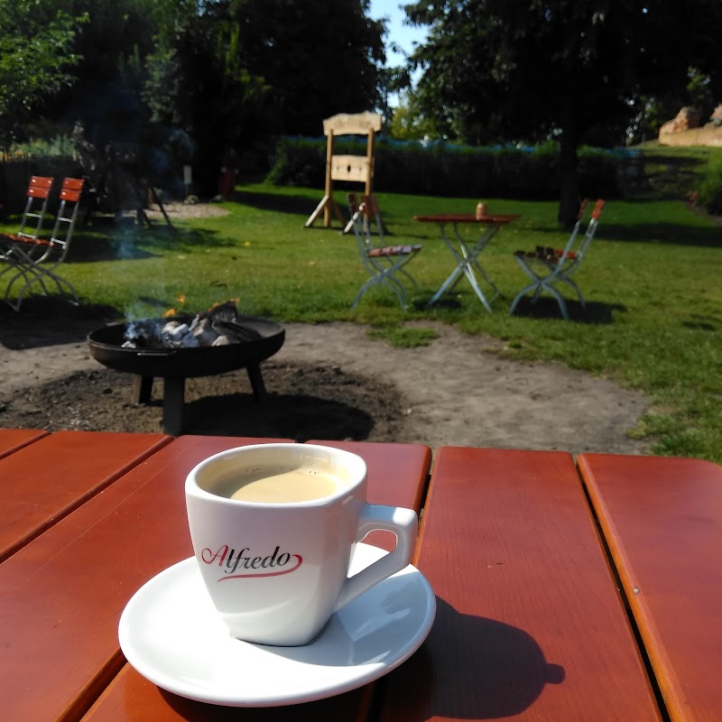 Café im Wurz- & Krautgarten (Burgcafé)