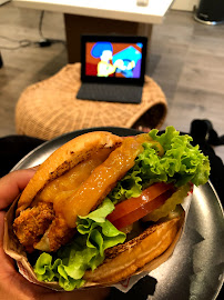Sandwich au poulet du Restaurant Burger & Fries à Paris - n°3