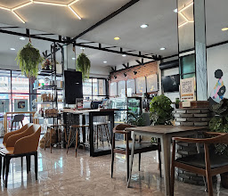 café amazon tonkoon hotel photo