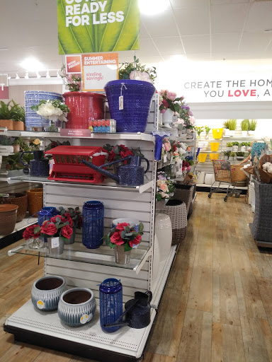 Department Store «HomeGoods», reviews and photos, 1945 W Lumsden Rd, Brandon, FL 33511, USA