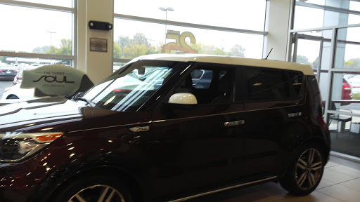 Kia Dealer «Rosen Kia Milwaukee», reviews and photos, 5505 S 27th St, Milwaukee, WI 53221, USA