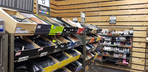 Shoe Store «DSW Designer Shoe Warehouse», reviews and photos, 10015 E Independence Blvd, Matthews, NC 28105, USA