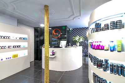 Le Petit Salon 38 Paris à Paris