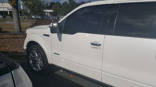 Car Dealer «North Point Volvo», reviews and photos, 1570 Mansell Rd, Alpharetta, GA 30009, USA