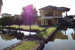 Villa Java Pasawahan Garut image