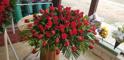 Florist «Flower Peddler», reviews and photos, 38350 Garfield Rd, Charter Twp of Clinton, MI 48038, USA