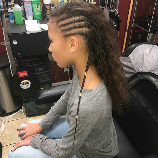 Barber Shop «kings of blades barber shop», reviews and photos, 824 Horseblock Road, Farmingville, NY 11738, USA