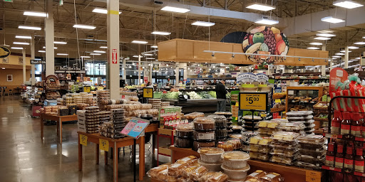 Grocery Store «Fred Meyer», reviews and photos, 11425 SW Beaverton Hillsdale Hwy, Beaverton, OR 97005, USA