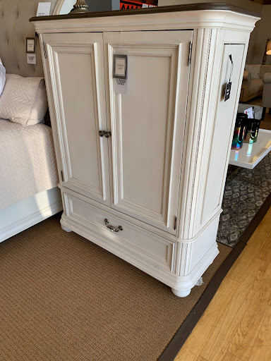 Furniture Store «Value City Furniture», reviews and photos, 5500 Buckeystown Pike #800, Frederick, MD 21703, USA