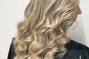 Unique Hair Santos image