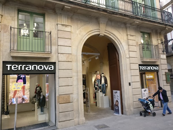 Palacio esponja Monetario 127 Opiniones REALES de Terranova (Tienda) en Barcelona |  GuiaDeMicroempresas.es