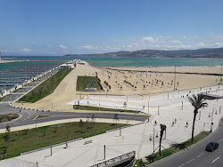 Fotografie cu Plaja Tangier cu nivelul de curățenie destul de curat