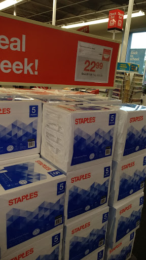 Office Supply Store «Staples», reviews and photos, 2120 SW 32nd Ave, Coral Gables, FL 33145, USA