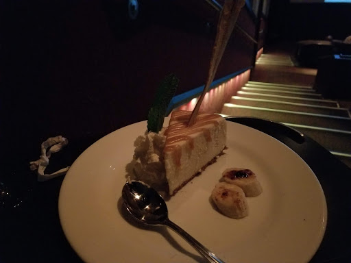 Movie Theater «CinéBistro at Hyde Park Village», reviews and photos, 1609 W Swann Ave, Tampa, FL 33606, USA