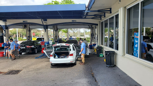 Rising Tide Car Wash en Parkland