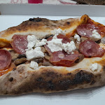 Photo n°2 de l'avis de Lorenzo.c fait le 04/10/2022 à 08:14 sur le  Kitchen only open in the evening à Procida