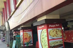 Pizza Max - Tariq Road image