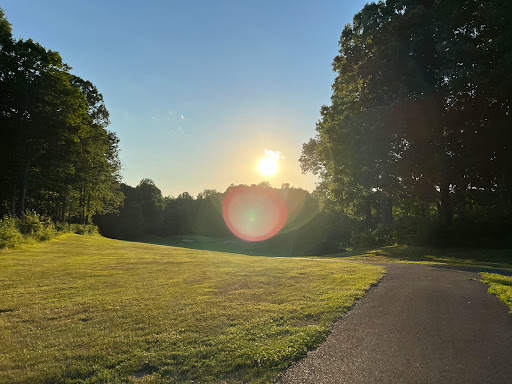 Golf Course «Tashua Knolls & Tashua Glen Golf Course», reviews and photos, 40 Tashua Knolls Ln, Trumbull, CT 06611, USA