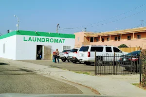 Cedar Long Beach 24 Hour Laundromat image