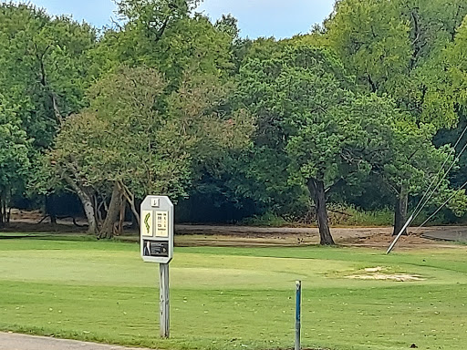 Golf Course «Lions Municipal Golf Course», reviews and photos, 2901 Enfield Rd, Austin, TX 78703, USA