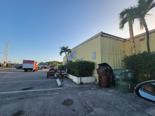 Thrift Store «Chabad Thrift Store», reviews and photos, 4201 N Dixie Hwy, Oakland Park, FL 33334, USA