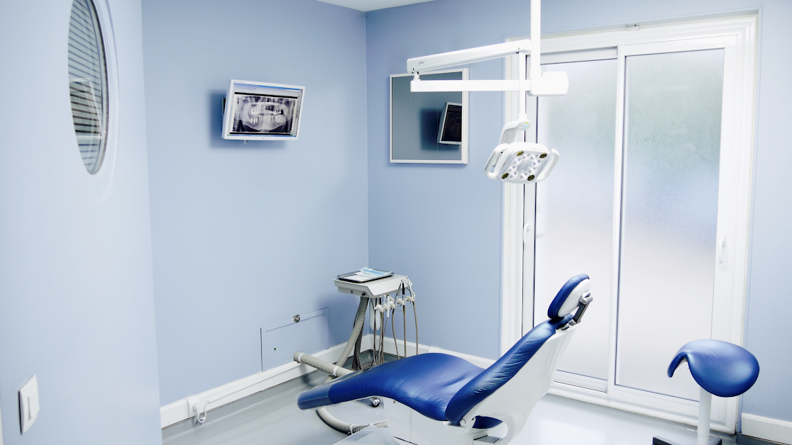 Dr Anthony Alimi - Dentiste - Implantologie - Domont - Val d'Oise 95 à Domont