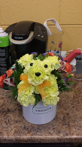 Florist «Flower Basket», reviews and photos, 302 N Lake St, Aurora, IL 60506, USA