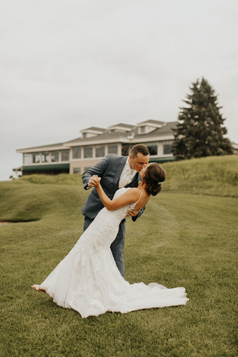 Country Club «La Crosse Country Club», reviews and photos, 300 Marcou Rd, Onalaska, WI 54650, USA