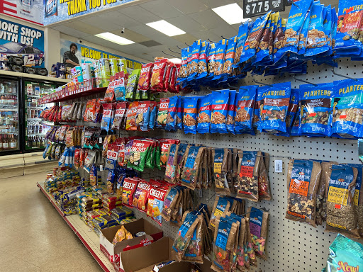 Tobacco Shop «Bush Center Smoke & More», reviews and photos, 6112 Boardwalk St, Columbus, OH 43229, USA