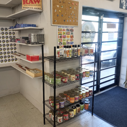 Tobacco Shop «Planet Caravan Smoke Shop», reviews and photos, 2826 Jefferson Ave, Cincinnati, OH 45219, USA