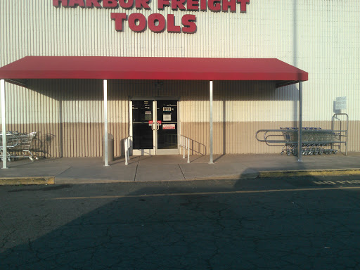Hardware Store «Harbor Freight Tools», reviews and photos, 2000 Avondale Dr STE 104, Durham, NC 27704, USA