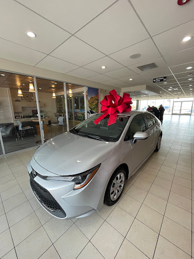 Used Car Dealer «FOX Toyota of El Paso», reviews and photos, 11165 Gateway Blvd W, El Paso, TX 79935, USA