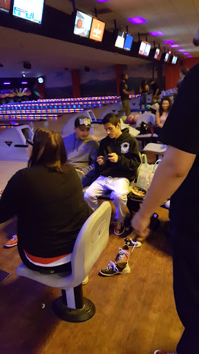 Bowling Alley «AMF Boulevard Lanes», reviews and photos, 1100 Petaluma Blvd S, Petaluma, CA 94952, USA