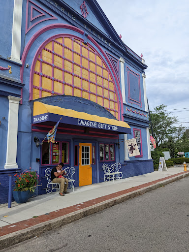 Imagine Gift Store, 5 Miller St, Warren, RI 02885, USA, 