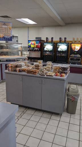 Convenience Store «Weiler Convenience Stores», reviews and photos, 2401 E 4th St, Marshfield, WI 54449, USA