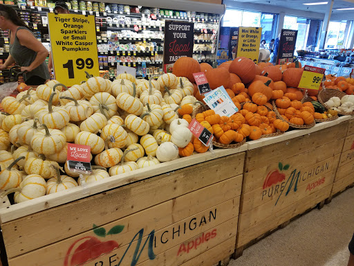 Grocery Store «Jewel-Osco», reviews and photos, 1069 N Roselle Rd, Hoffman Estates, IL 60195, USA