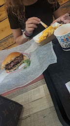 Photo n°16 de UP TO YOU Burger Maison à Saint-Maximin-la-Sainte-Baume ()