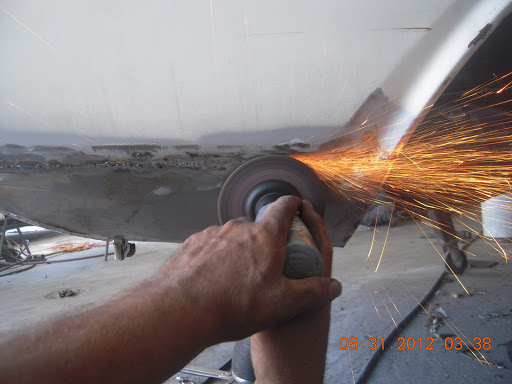 Auto Body Shop «West Coast Body & Paint», reviews and photos, 15201 Oxnard St # H, Van Nuys, CA 91411, USA