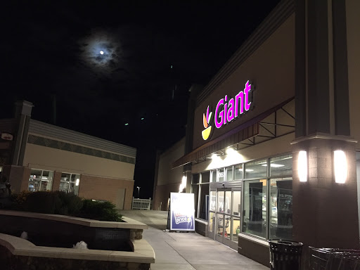 Supermarket «Giant», reviews and photos, 10653 Braddock Rd, Fairfax, VA 22032, USA