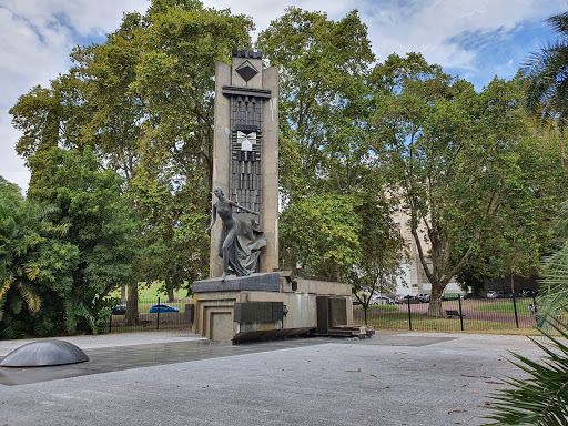 Monumento a María Eva Duarte de Perón