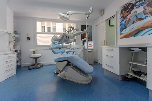 Clínica Dental Manuel Ruiz Piñón en Vilagarcía de Arousa, Pontevedra