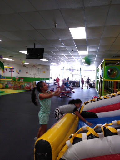 Shopping Mall «Victoria Square Shopping Center», reviews and photos, 1788 S Woodland Blvd, DeLand, FL 32720, USA