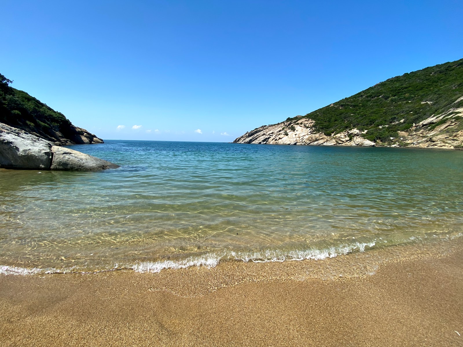 Photo of Yolsuz Koy with turquoise pure water surface